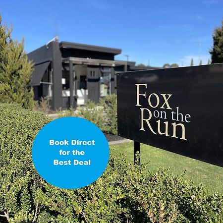 Fox On The Run - Motel Kilmore ภายนอก รูปภาพ
