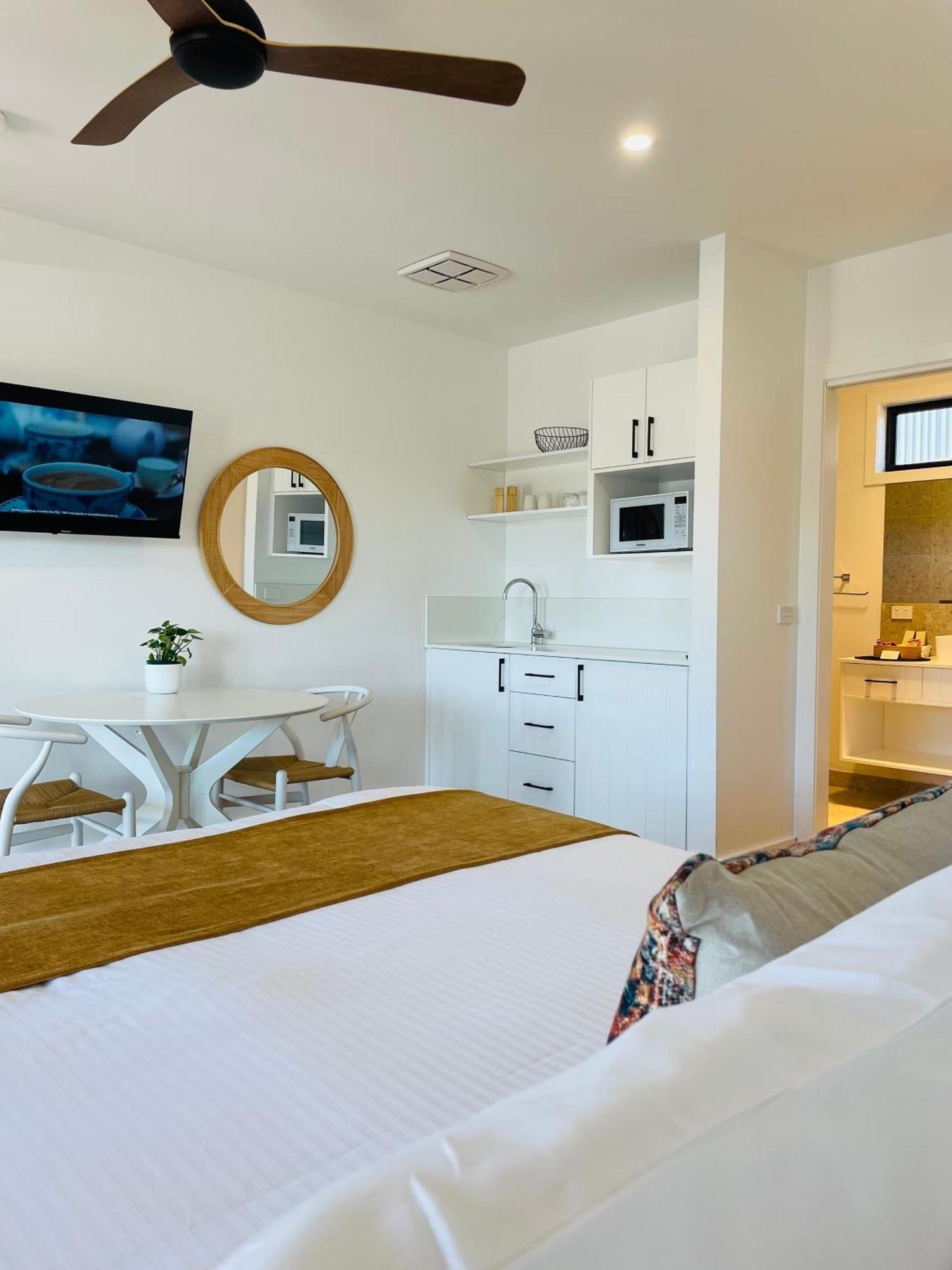 Fox On The Run - Motel Kilmore ภายนอก รูปภาพ